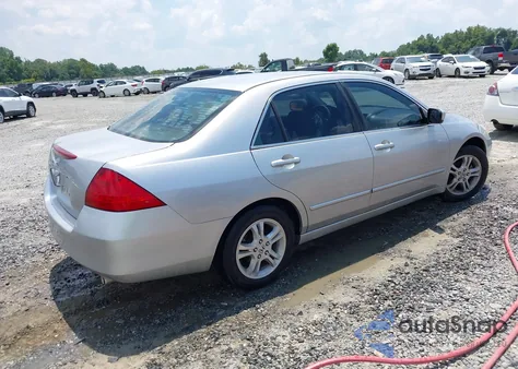 2006 Honda Accord 2.4 Se z USA, uszkodzony, nr VIN 1HGCM56326A135369